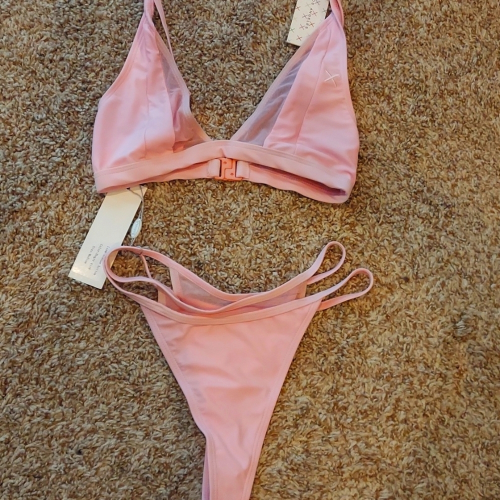 Boutine LA Pink Bikini Set